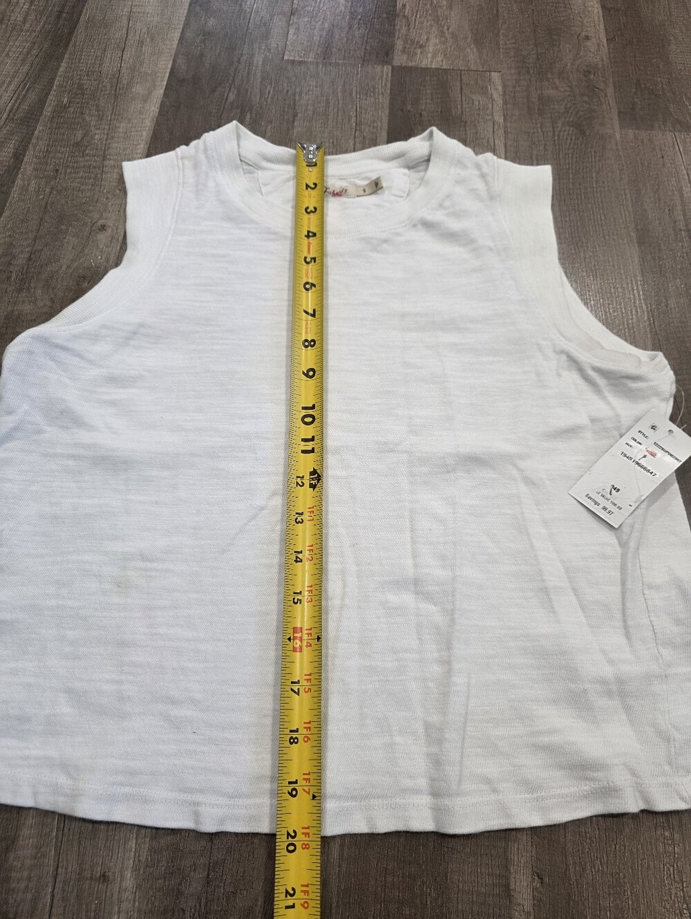 Nwt FAHERTY Muscle Tank Sun Wash Boho Classic White Sleeveless Crewneck Tank Top - Picture 13 of 16